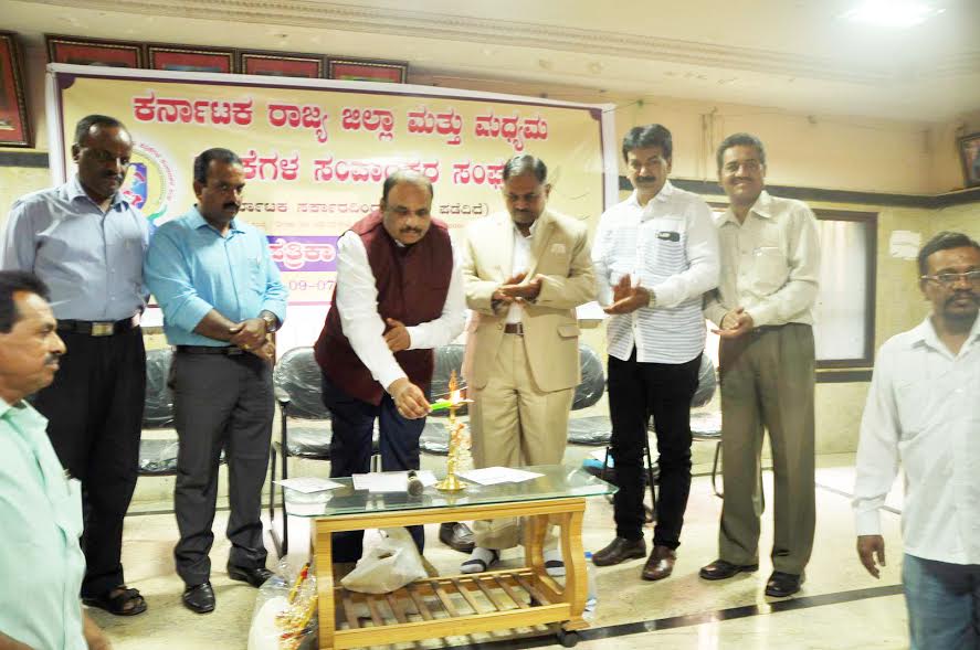 ಜಾಹೀರಾತಿನಲ್ಲಿ ಸಣ್ಣ ಪತ್ರಿಕೆಗಳಿಗೆ ಆದ್ಯತೆ ನೀಡಲು ಮನವಿ